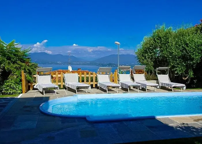 别墅 Ametista 梅纳